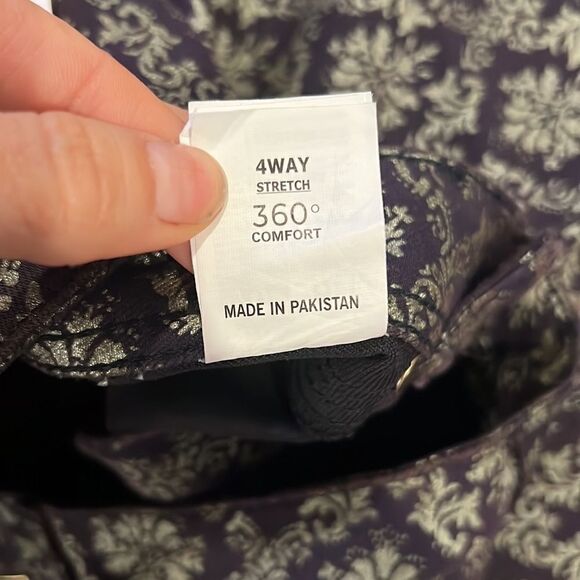 NWT DL1961 Premium Denim Emma Ornate
Leggings - Purple and Faded Gold Damask 27 - Picture 9 of 14
